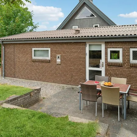 Дом отдыха Stunning In With Wifi